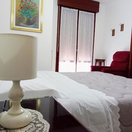 Appartamento Che Vista! Affittacamere Mombaroccio Εξωτερικό φωτογραφία