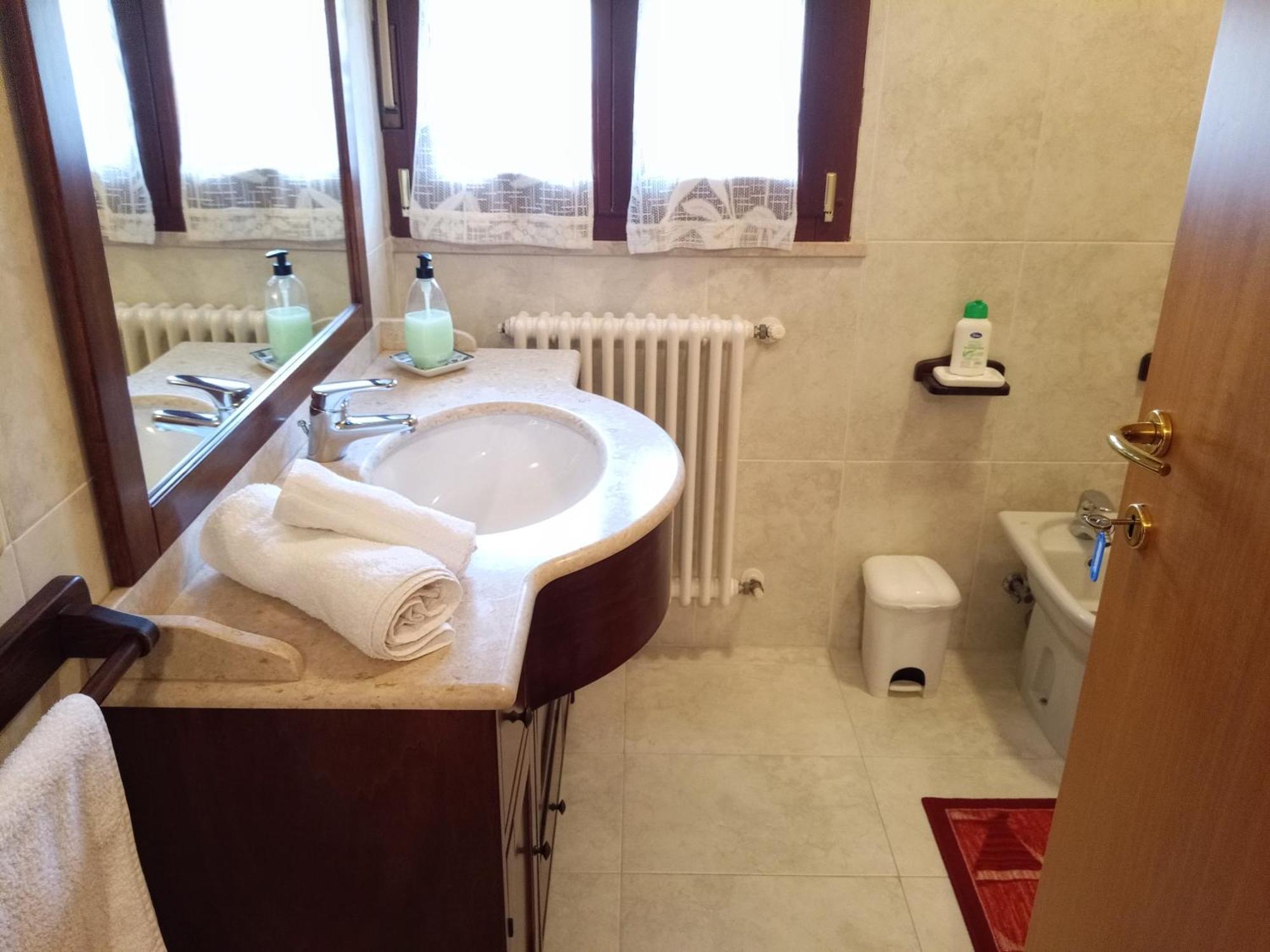 Appartamento Che Vista! Affittacamere Mombaroccio Εξωτερικό φωτογραφία