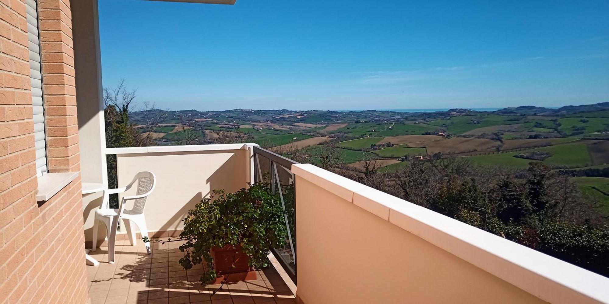 Appartamento Che Vista! Affittacamere Mombaroccio Εξωτερικό φωτογραφία